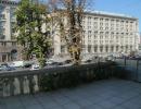 Apartment with terraсe and jacuzzi